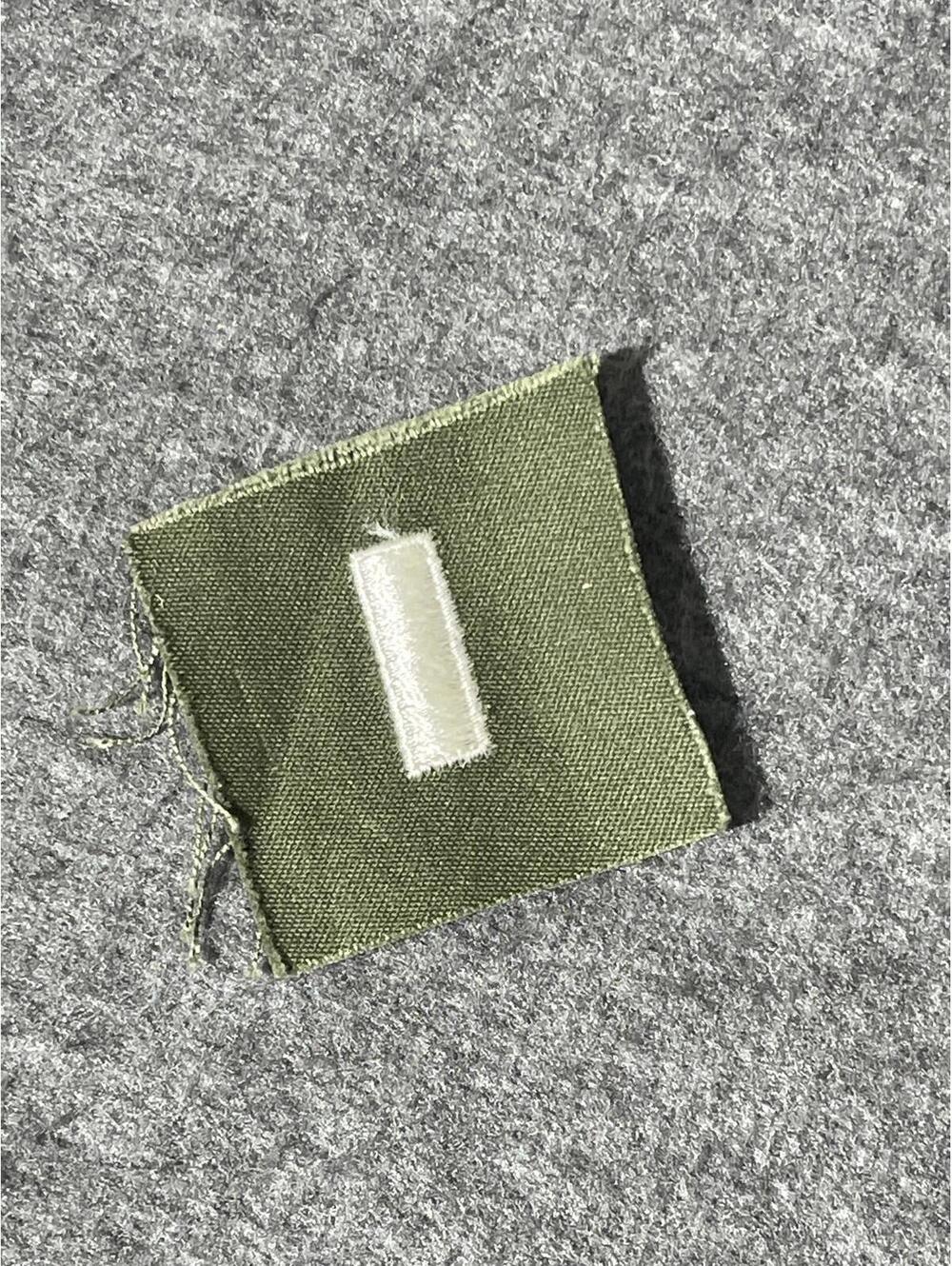 Vintage Patch - US Army 1st Lieutenant collar tab insignia Vietnam